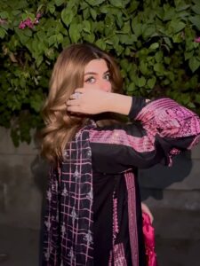 Actress Arooj Fatimah HD Photos and Wallpapers July 2025