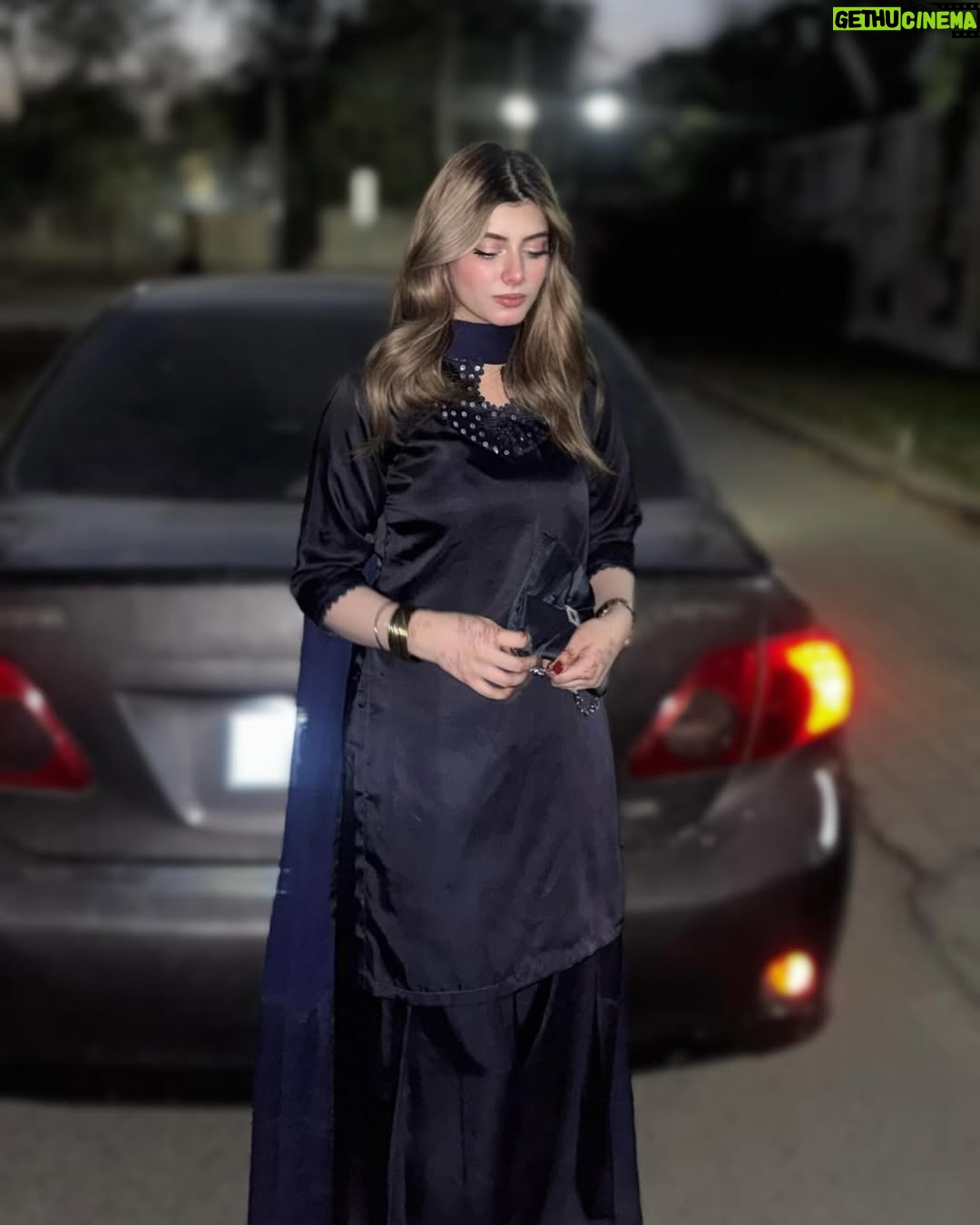 Arooj Fatimah - 4.7K Likes - Which one 📸?? 
Outfit: @arooj_collection2 
Dress giveaway krdoon??
.
.
.

#foryou #foryoupage #aroojfatimah