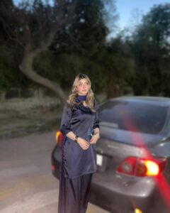 Actress Arooj Fatimah HD Photos and Wallpapers May 2025