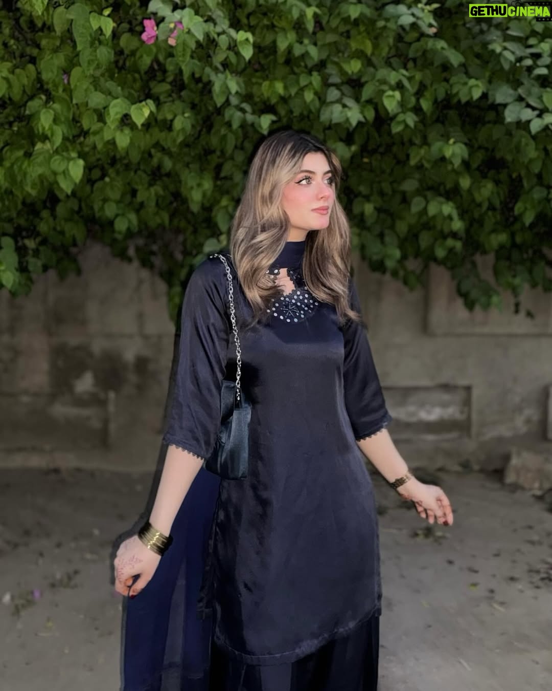Arooj Fatimah - 4.7K Likes - Which one 📸?? 
Outfit: @arooj_collection2 
Dress giveaway krdoon??
.
.
.

#foryou #foryoupage #aroojfatimah