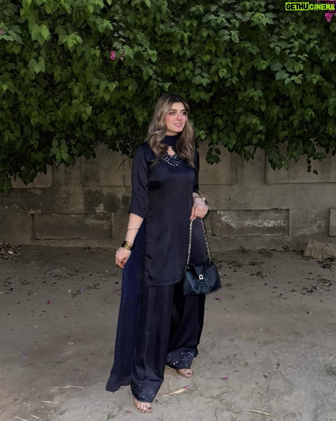 Arooj Fatimah - 4.7K Likes - Which one 📸?? 
Outfit: @arooj_collection2 
Dress giveaway krdoon??
.
.
.

#foryou #foryoupage #aroojfatimah