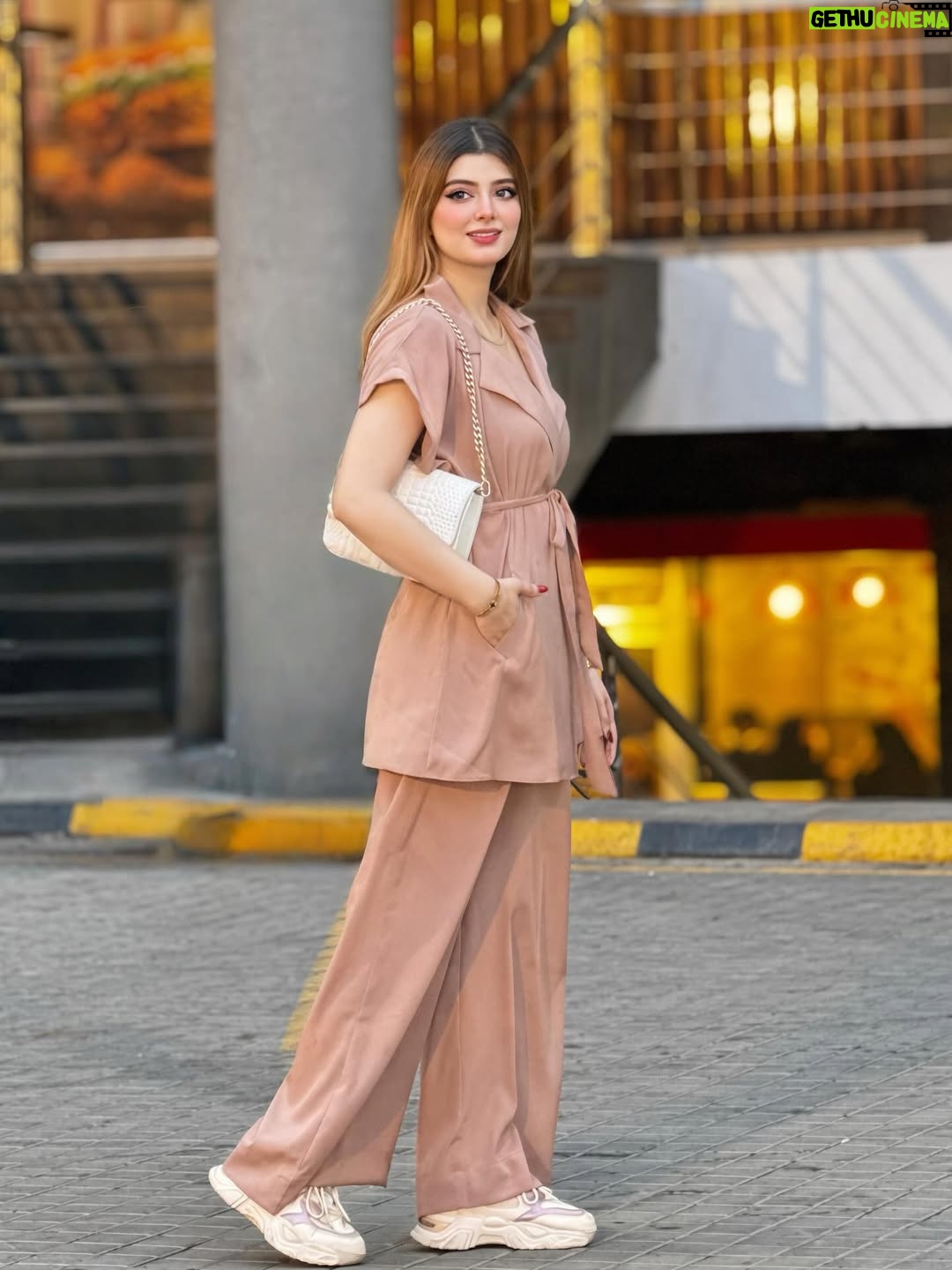 Arooj Fatimah - 3 Likes - Outfit: @arooj_collection2 
.
.
.
.
Lenses: @freshtone.pk