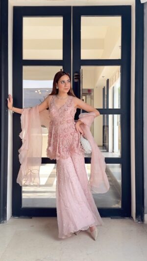 Arpita Gupta Instagram - Which outfit would you pick? 🩷🤍
Love these stunning outfits from @awignaofficial sourced via @gaiabyarchie ✨