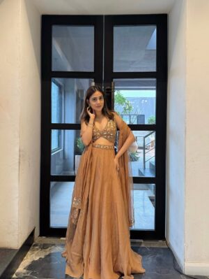 Arpita Gupta Instagram - Wearing @silkybindraofficial 🤍