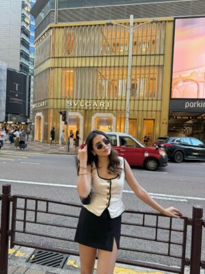 Arpita Gupta Instagram - 🏙️🖤✨
Top from @shopmauve.in