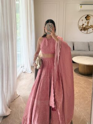 Arpita Gupta Instagram - Desi barbiecore 🩷
Wearing @safaaworldofficial
📍 @luxmontagefarm.chattarpur