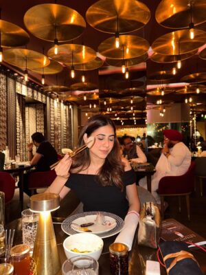 Arpita Gupta Instagram - Had the best time at @shangrilanewdelhi last week! Cant wait to be back 🤍
Yellow dress from @select_staples
#EatPlayLovexShangriLa #ShangriLaNewDelhi