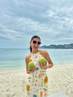 Arshina Sumbul Instagram - The last picture was my actual trip7️⃣1️⃣1️⃣🏪
.
.
.
.
.
#ootd #beachlife #thailandtravel #711thailand #seveneleven #sunday #trending