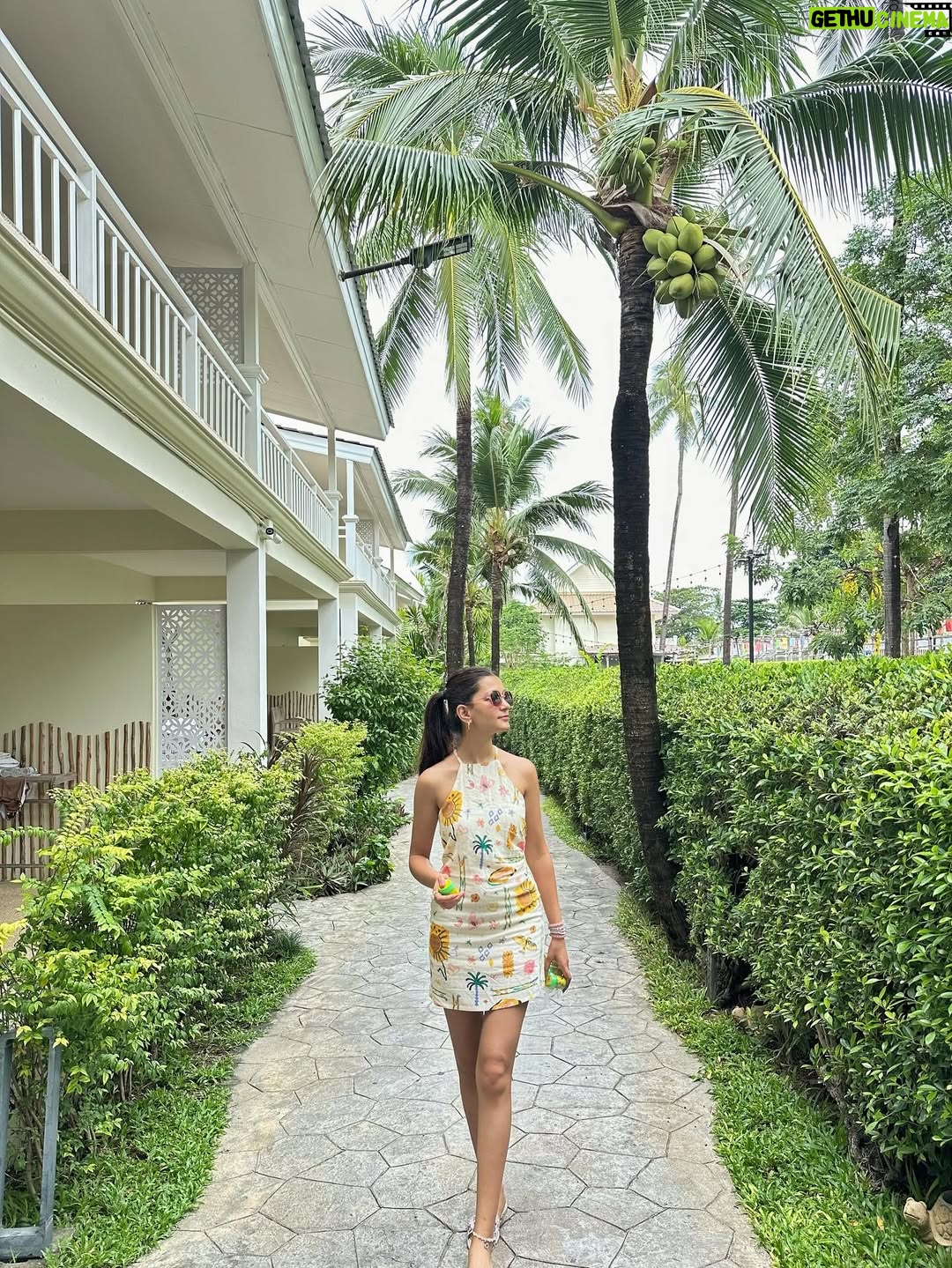 Arshina Sumbul - 3.3K Likes - The last picture was my actual trip7️⃣1️⃣1️⃣🏪
.
.
.
.
.
#ootd #beachlife #thailandtravel #711thailand #seveneleven #sunday #trending