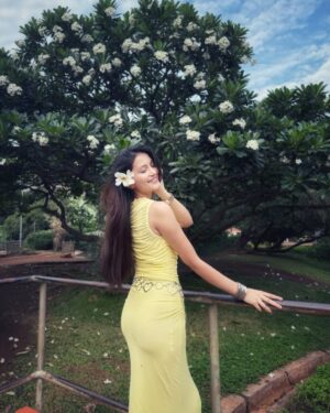 Arshina Sumbul Instagram - Camera roll📽️
.
.
.
#ad #savana #savanasquad @savana