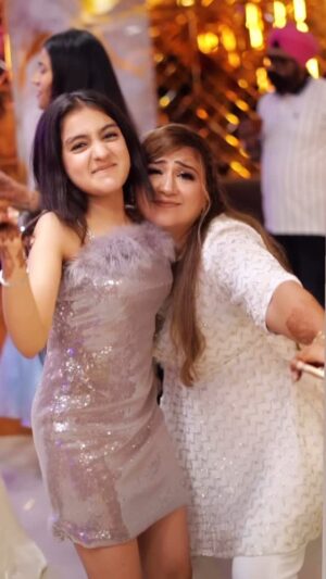 Arshriddh Instagram - ❤️🧿 Maami Bhanji love 🧿❤️
@its.arshriddhi_14 @ajitkaur.banga