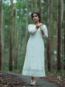 Actress Arthana Binu HD Photos and Wallpapers July 2025