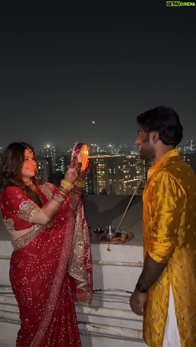 Arti Singh - 546.5K Likes - Happy karwachauth ❤️

Beautiful saree @panna.in