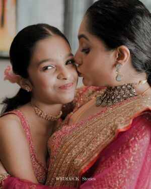 Arya Instagram - Forever grateful ❤️🧿
Captured by @wedlock__stories
Saree @kanchivaram.in
MUA @sajithandsujith
Styling and blouse by @sabarinathk_
Jewelry @meralda.jewels
Draped by @drapewithkp
Event by @ansari_pakyo @pakyoweddings
Khushi’s attire @sabarinathk_
Khushis MUA @sajithandsujith
Sibin’s attire @men_in_q_wedding
Sibin’s MUA @chan_aneesh
Location courtesy @grandhyattkochi
#aryasibin #wedding #makeup #dressup #saree #event #reception #family #happiness #trending