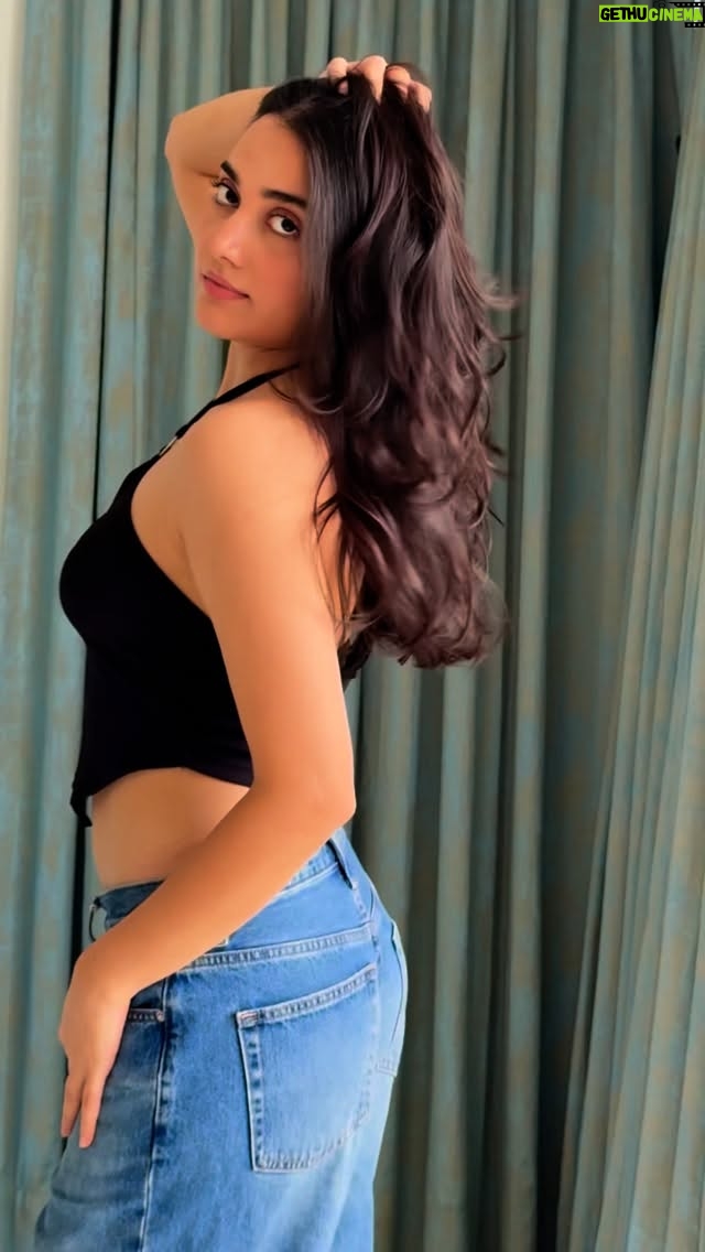 Asfi Javed - 12K Likes - 💋
