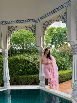 Asfi Javed Instagram - 🪕🪞📜🪷🙏🏻