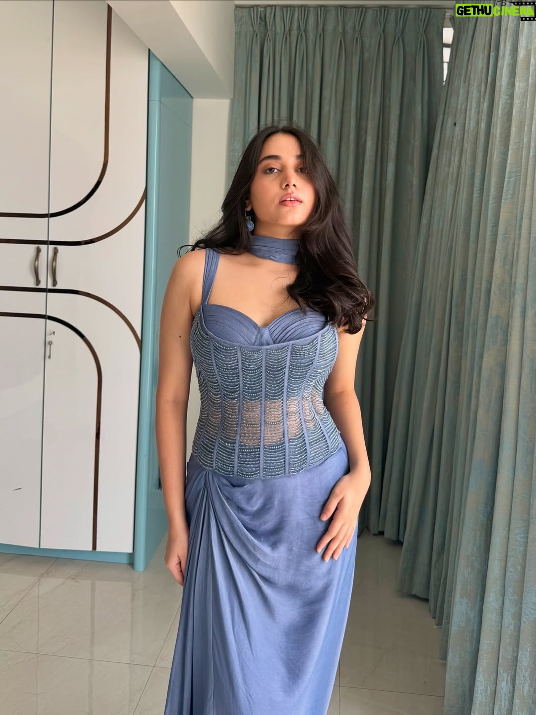 Asfi Javed - 4.4K Likes - 🪭

wearing - @evabledesigns