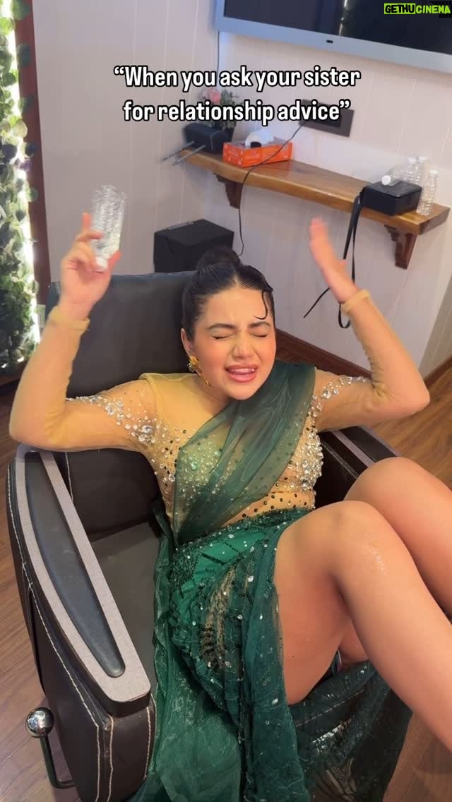Asfi Javed - 5.9K Likes - Hopefully @chhoriyanchaligaon_onzeetv_ will take my revenge on this little monster!! 

Haha all the best @_dollyjaved 💕 

Watch my sister taking over the village life only on @zeetv