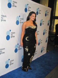 Actress Ashley Graham HD Photos and Wallpapers February 2026