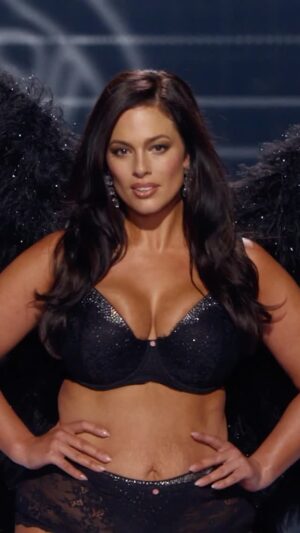 Ashley Graham Instagram - Pretty sure the wink was directed only at you. 😉 💕