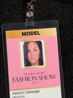 Ashley Graham Instagram - THAT WAS SO MUCH FUN!!!! thank you @victoriassecret for having me 🪽💕 it means to much to me that I get to represent the curvy girls on your runway