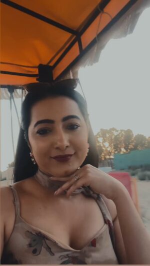 Ashvithi Shetty Instagram - Tu meri ❤️( singing it to myself)😜