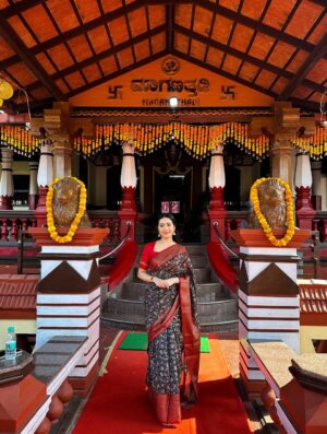 Ashvithi Shetty Instagram - Namma Guthu (ancestral) Mane ā„ļø
Blouse @viha.alankar š