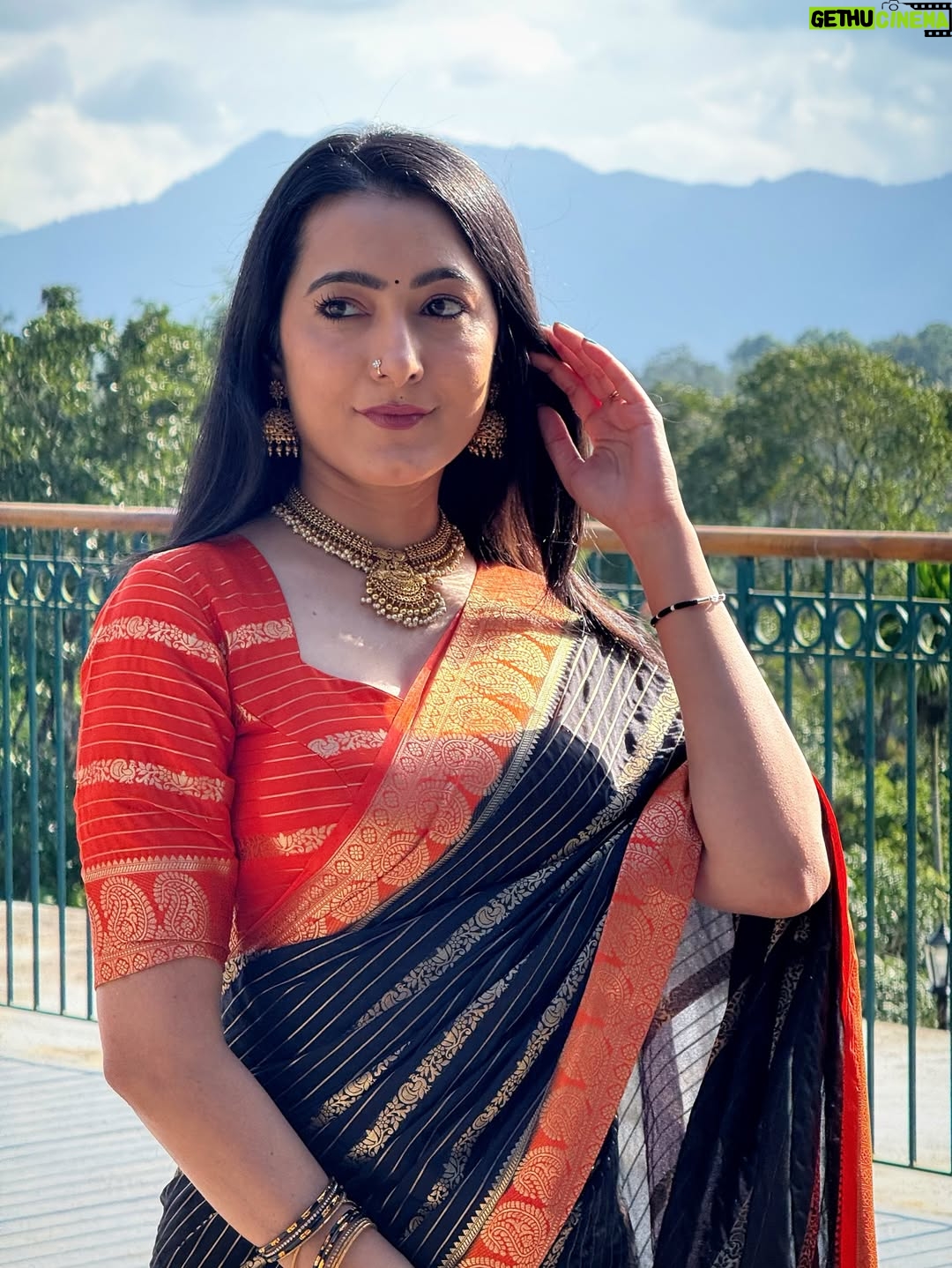 Ashvithi Shetty - 3.6K Likes - 🧡🖤🧡