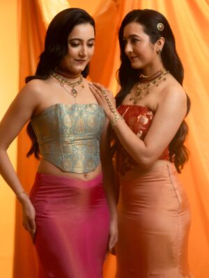 Ashvithi Shetty Instagram - SIIMA 2025
A tribute to the timeless grace of B. Saroja Devi , this look reimagines her elegance.
Look details corset inspired by her iconic blouse, and a skirt drawn from the hues of her saree .An ode to her legacy, stitched into the present.
Team:
Styling @khushi_jagadisha
Outfit @label_anvi
Photography @nithishayyod
Makeup @makeoverby_roopakala
Hair @sparkle_makeover_by_bharathi
Studio @asdreamstudio
Nails @cosmiclashesandnails