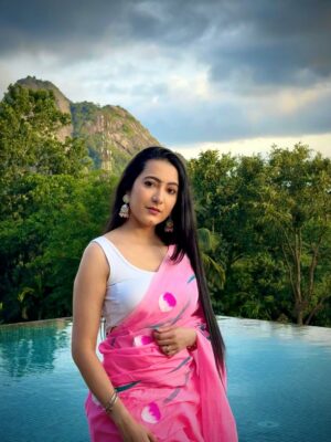 Ashvithi Shetty Instagram - Addicted to this song šš„¹š
Saree @cute_in_saree
Location @morickap_lords83