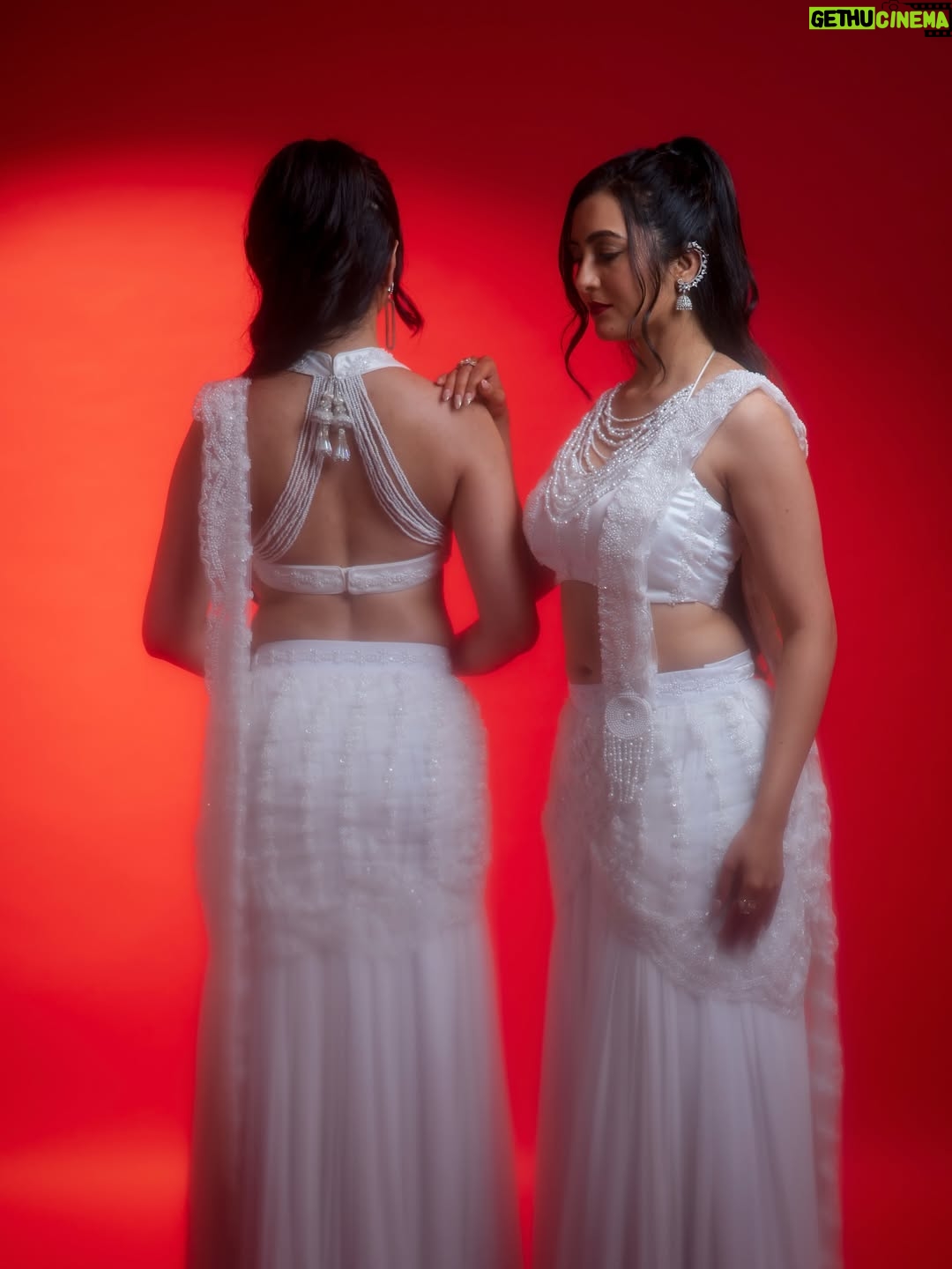 Ashvithi Shetty - 29.3K Likes - SIIMA 2025
A tribute to the timeless charm of Saroja Devi, this all-white look sparkles with pearls and subtle shine.
A modern take on retro elegance where purity meets grace, and classic beauty feels new again.

Team: 
Styling @khushi_jagadisha 
Outfit @advayabangalore
Accessories @nk_jewelshouse
Photography @nithishayyod 
Makeup @makeoverby_roopakala 
Hair @sparkle_makeover_by_bharathi 
Studio @asdreamstudio
Bag @sachii_by_kiran
Nails @cosmiclashesandnails