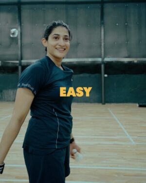 Ashwini Ponnappa Instagram - Level Up ! The switcheroo ! 😁 Adding tennis to the mix ! 😅 🏸 🏏 🎾
.
.
.
#badminton #cricket #tennis #sportmashup #badmintonwithatwist #fun #givesyouwings #bringiton 😁