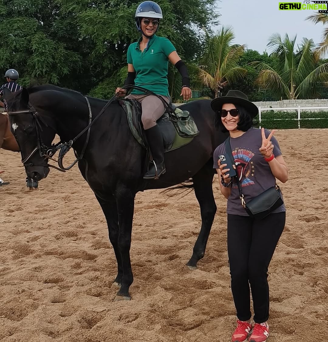 Ashwini Ponnappa - 6.6K Likes - 👭🐎 🐕 🌅 
.
.
.
.
#muchneeded ♥️