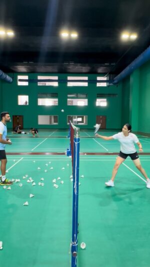 Ashwini Ponnappa Instagram - Net Drill 🏸
.
.
.
#badminton #badmintonlovers #badmintonindia #badmintontraining #badmintonlovers #coach #bulutangkis #badmintoncoach #badmintoncoaching #multishuttle #indianbadminton #badmintonindonesia #badmintonlife #badmintonspecialist #fitness #motivation #badmintonplayer #badmintonfun #hardwork #badmintonskills #badmintonking #throwback #badmintongame #badmintonchallenge #badmintonlove #badmintonaddict