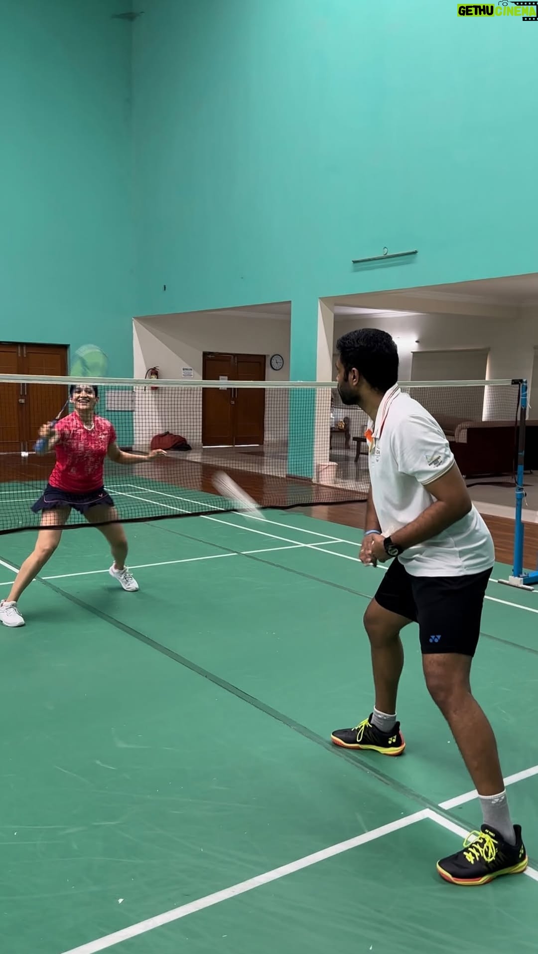 Ashwini Ponnappa - 16.7K Likes - Drill to Develop Fast Hand & Quick Reflexes at Net 🏸
.
.
.
_____________________________________________
#badminton #badmintonlovers  #badmintonindia #badmintontraining #badmintonlovers #coach #bulutangkis #badmintoncoach #badmintoncoaching #multishuttle #indianbadminton #badmintonindonesia #badmintonlife  #badmintonspecialist  #fitness #motivation #badmintonplayer  #badmintonfun  #hardwork #badmintonskills #badmintonking #throwback #badmintongame #badmintonchallenge #badmintonlove #badmintonaddict