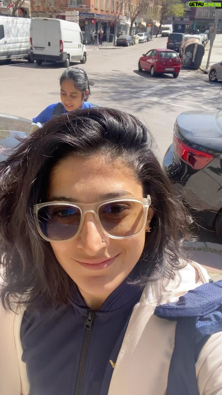 Ashwini Ponnappa - 4.6K Likes - For the love of walking 🚶‍♀️ 
.
.
.
#justfeelsgood #silverlining #airbnb #walking #lookingatthebrighterside #keepgoing