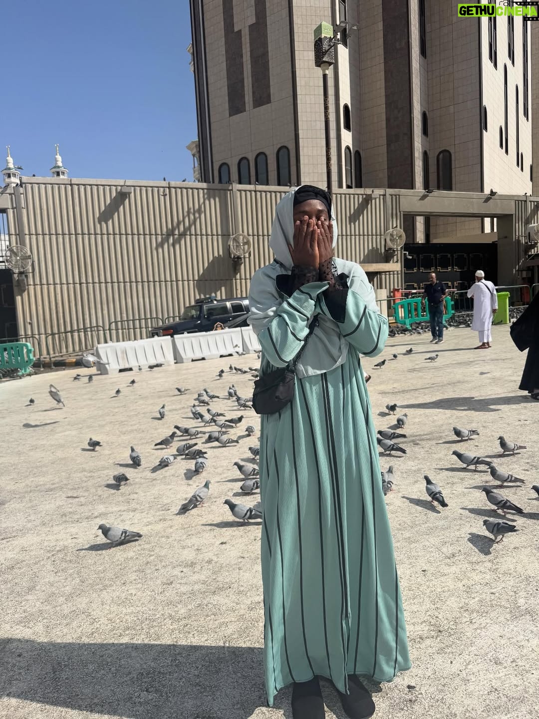 Asisat Oshoala - 190.9K Likes - I feel like a kid at the Disney park 🕋📿 #umrah2025 #bucketlistunlocked🔓❤️✔️ #mashaallahماشاءالله☺️ #BiggerThanFootball #jumaahmubarak❤️