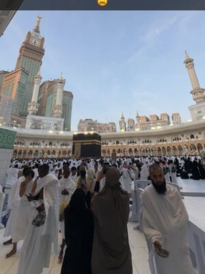 Asisat Oshoala Instagram - I feel like a kid at the Disney park 🕋📿 #umrah2025 #bucketlistunlocked🔓❤️✔️ #mashaallahماشاءالله☺️ #BiggerThanFootball #jumaahmubarak❤️