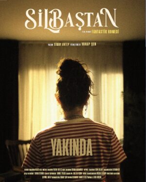 Aslı Bekiroğlu Instagram - Sil Baştan Ekim ayından itibaren sahnede !

Su, sevgilisi Ateş'e her istediğini yaptırmak konusunda mucizevi bir yöntem keşfeder. Elindeki bu gücü kullanmamak için dirense de gücün cazibesine kapılır ve yakın arkadaşı Aziz'in yönlendirmesiyle bu gücü kullanmaya başlar. Eğlenceli ve masum başlayan bu değişim sürecinde Ateş üzerinde yarattığı her değişim, zamanla ilişkide dengenin daha da bozulmasına yol açar. Sonunda Ateş’i şekillendirme çabası iyice kontrolden çıkar.

Sahne tasarımı, dinamik rejisi ve eğlenceli sürprizleriyle çarpıcı gerçeklikle mucizenin iç içe geçtiği fantastik bir komedi...

Yazan: @simayantep 
Yönetmen: @directedbyvahapsen 
Oyuncular @aslibekiro , @tolgagulec , @yusufburakkurtoglu , @metinkurtum , @__husam 
Genel Koordinatör: @busra.sertay 
Dekor Tasarım: @neseisertay 
Işık Tasarım: @ozkankarakose 
Müzik Tasarım: @audioraver 
Heykel Tasarım: @aslanesin 
Yönetmen Asistanı: @sevvalantep 
Organizatör: @etkinlikzamani 
Yapım: @istanbulsanatofisi 
Yapımcı: @fatihkucukofficial 
Basın & PR: @bkz.iletisim 
Süre: 80 dakika