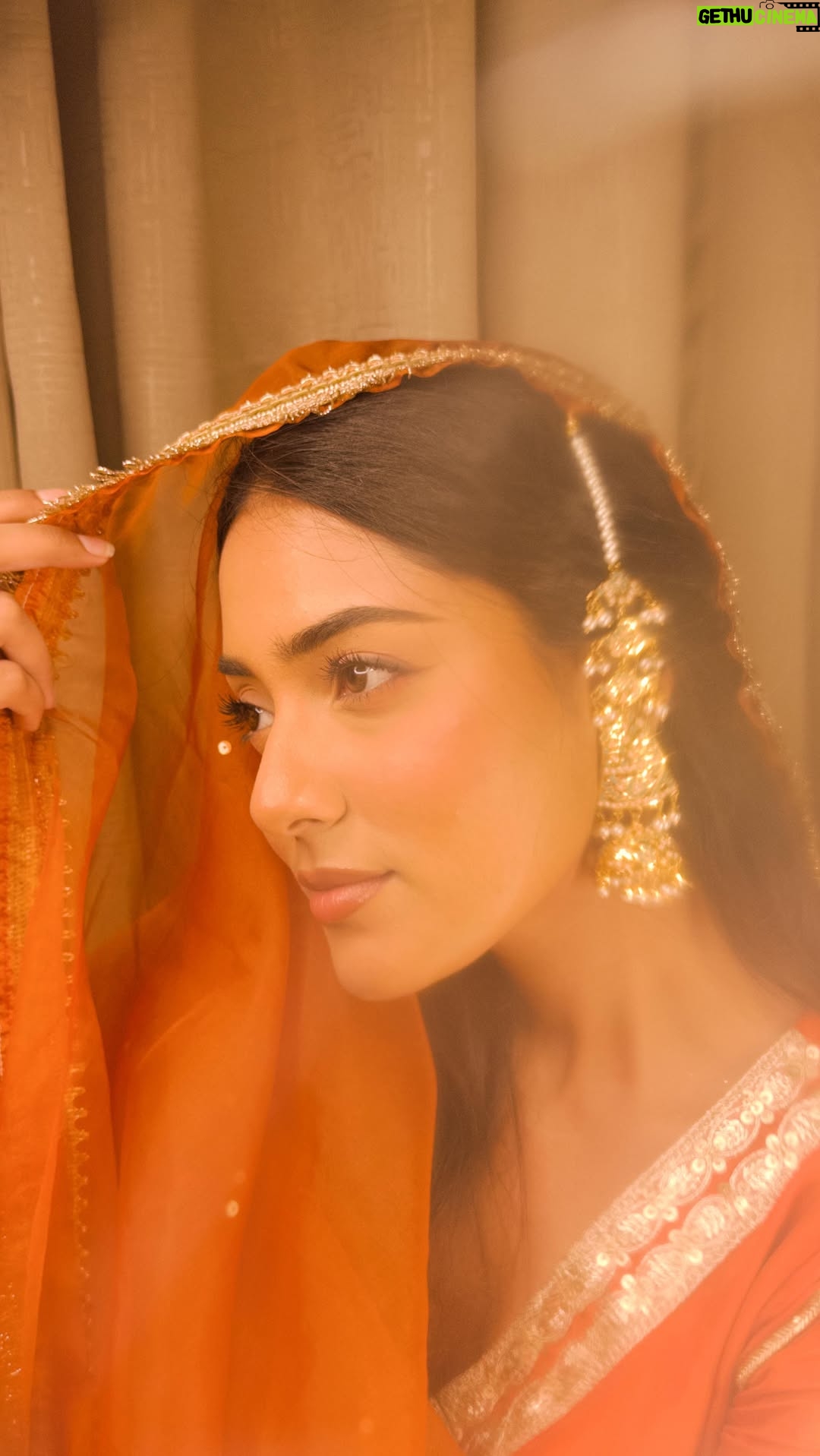 Asmeet Sehra - 1.7K Likes - Jab se radha sham ke 
Nain huye hai chaar, 

Sham bane hai radhika
Radha ban gayi sham🕊️

#nfak 

سانسوں کی ملا پے سیمروں مجن پی کا نام 🌙 

Sahara jhumke @justjadaujewellery 

#reel #reelkarofeelkaro #reelsinstagram #nfak #nfakforever