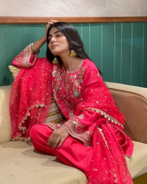 Asmeet Sehra Instagram - Khawre ki akhan naal karne sawaal ve..š