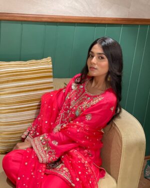 Asmeet Sehra Instagram - Khawre ki akhan naal karne sawaal ve..š