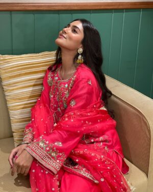 Asmeet Sehra Instagram - Khawre ki akhan naal karne sawaal ve..š