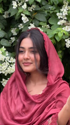 Asmeet Sehra Instagram - Savan te aya hai toofan!šļø
Noor jahan ji foreverš«¶š¼
#reel #reelitfeelit #explore #punjabi #punjabisongs #explorepage #reelinstagram