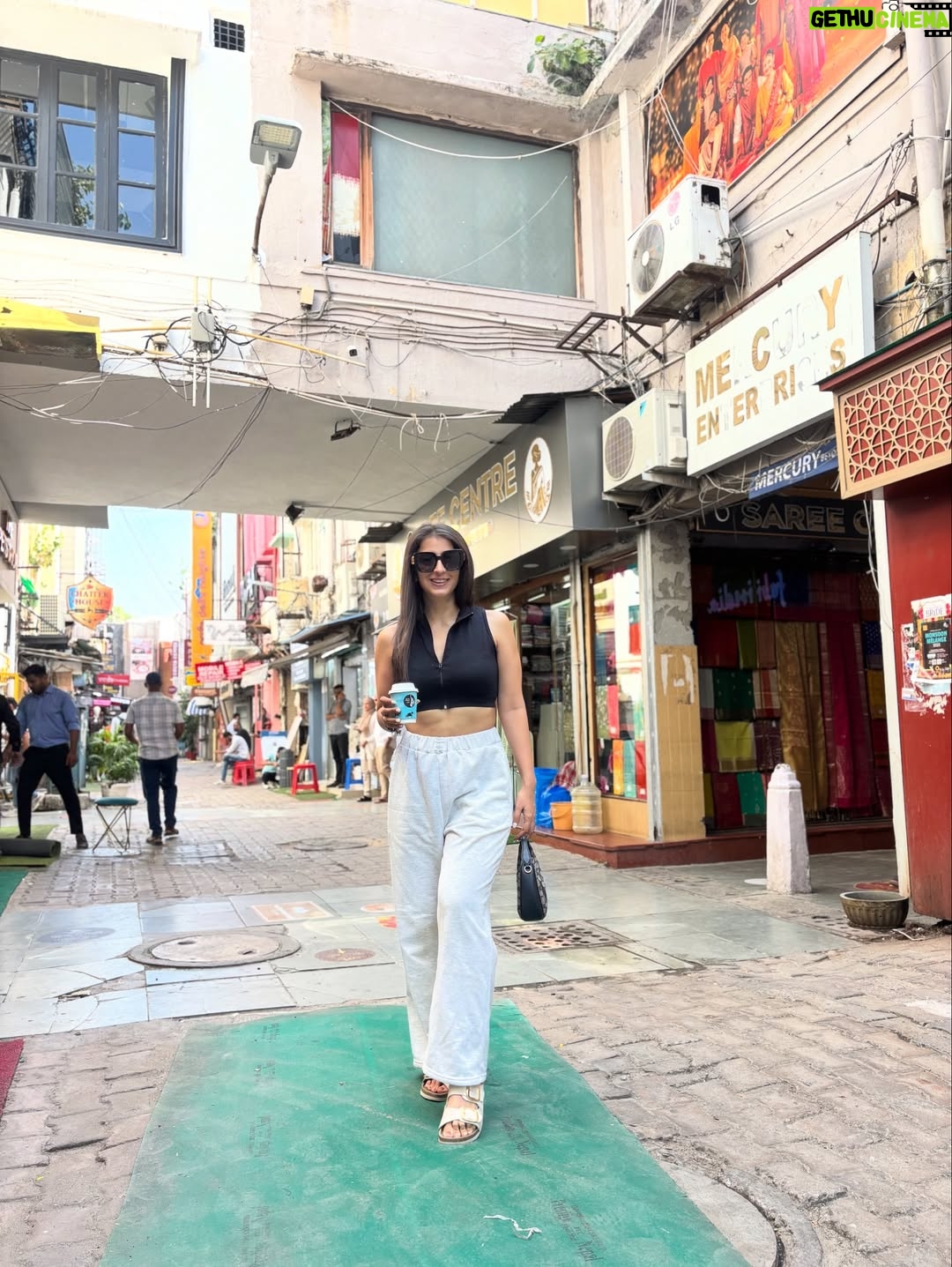 Asmita Arora - 3 Likes - Early bird gets the brew #morningcoffeerun