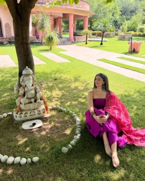 Asmita Arora Instagram - Iss pal me jeevan saara 💜🦚