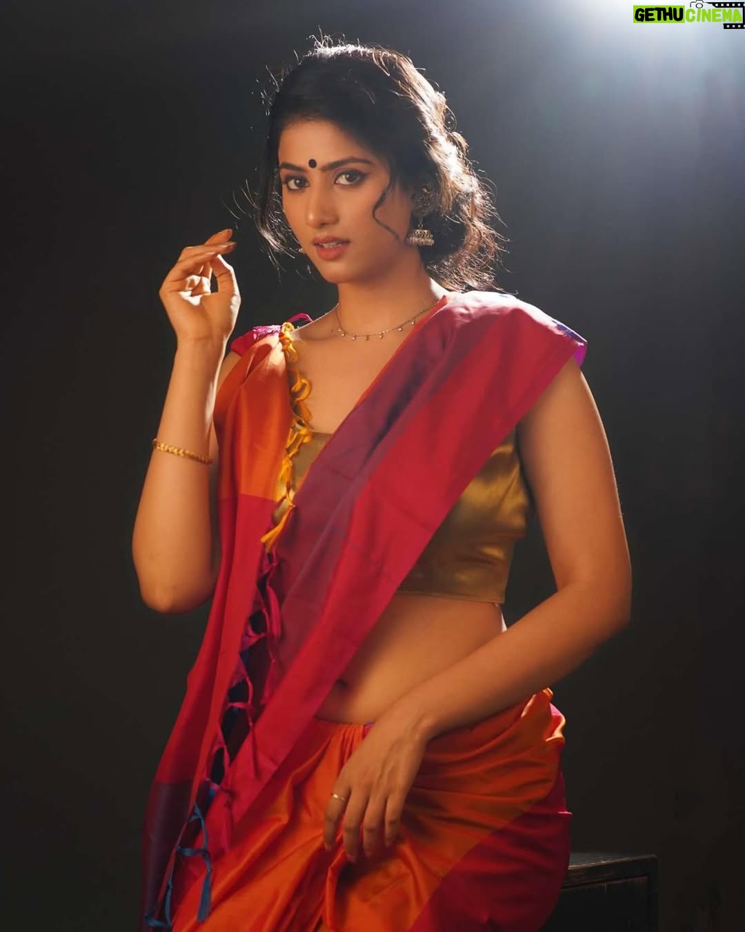 Astha Khandelwal - 2.7K Likes - Kajal ki lakeer, bindi ka rang,
Har ada meri, par dil hai ab bhi sang. 🌟💔

Styling @ichhaabrol_ 
Mua @makeover_by_dipty_mitu 
Photographer @yogeshkadam___ 
Agency @toabhcreative 

#southcinema #tollywood #kollywood #sandalwood #mollywood #southfilmindustry #southindianmovies #indiancinema #southindianactress #southindianactors #filmindustry #regionalcinema #cinemalovers #moviemagic #blockbustermovies #filmfans #indianfilms #cinemaculture