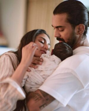 Athiya Shetty Instagram - Our baby girl, our everything. 
🪷 Evaarah/ इवारा ~ Gift of God 🪷