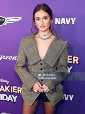 Audrey Grace Marshall Instagram - spent last night celebrating my girl @thesophiahammons !!!! i love u forever i am so endlessly proud 💚💜 cutest movie ever with so much love put into it i had the freakiestttt time 😜 #freakierfriday