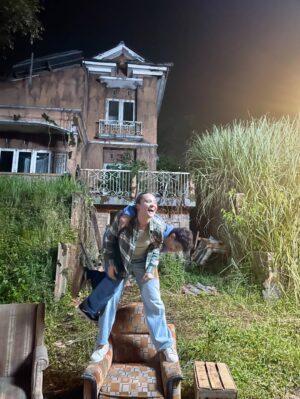 Aurora Ribero Instagram - I’d take blurry pictures with you any day 💙 @alifikryreal 
Dia bukan Ibu sudah keluar di bioskoppp! Ayokk nonton kakak beradek yang diisengin terus sama ibuknya ini skrnggg @artikasaridevi